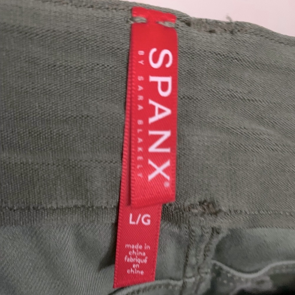 SPANX stretch twill ankle cargo pants - Picture 6 of 7